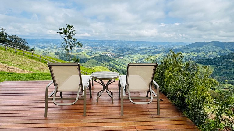 Chalé com vista panorâmica e pôr do sol